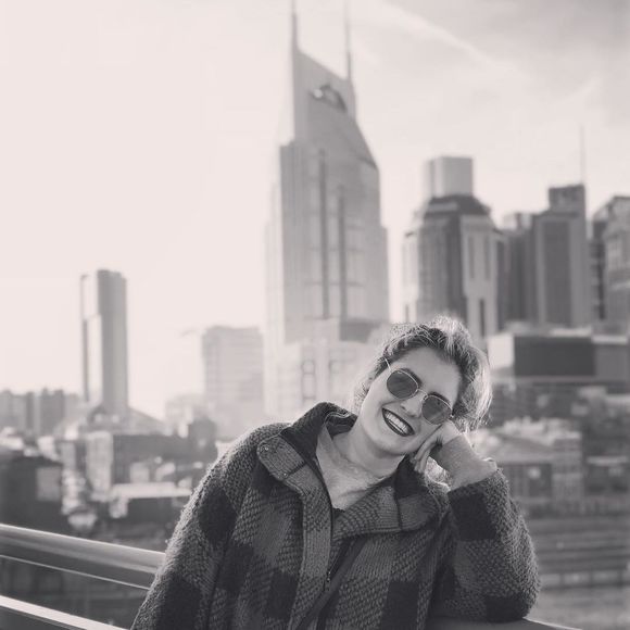 Meet your Posher, Rebecca - Picture 1 of 1